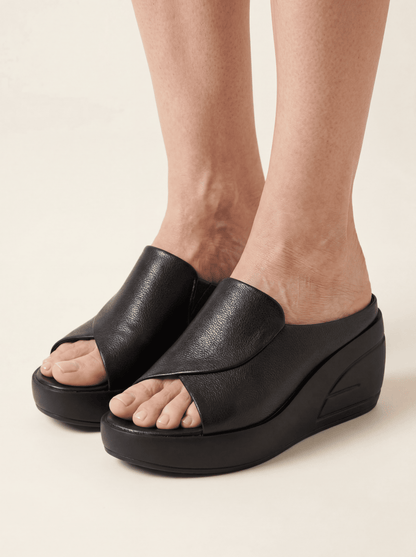 Elke | Orthopädische Keilsandalen zum Hineinschlüpfen